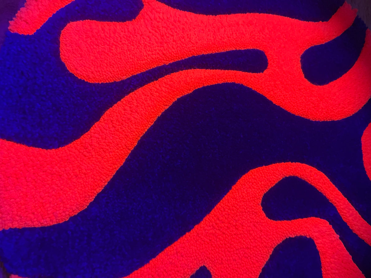 Purple & Neon Orange Wavy Accent Rug (48cm Round)